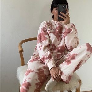 Summer Fridays Cloud Dew Sweatshirt and Sweatpants Set- Small